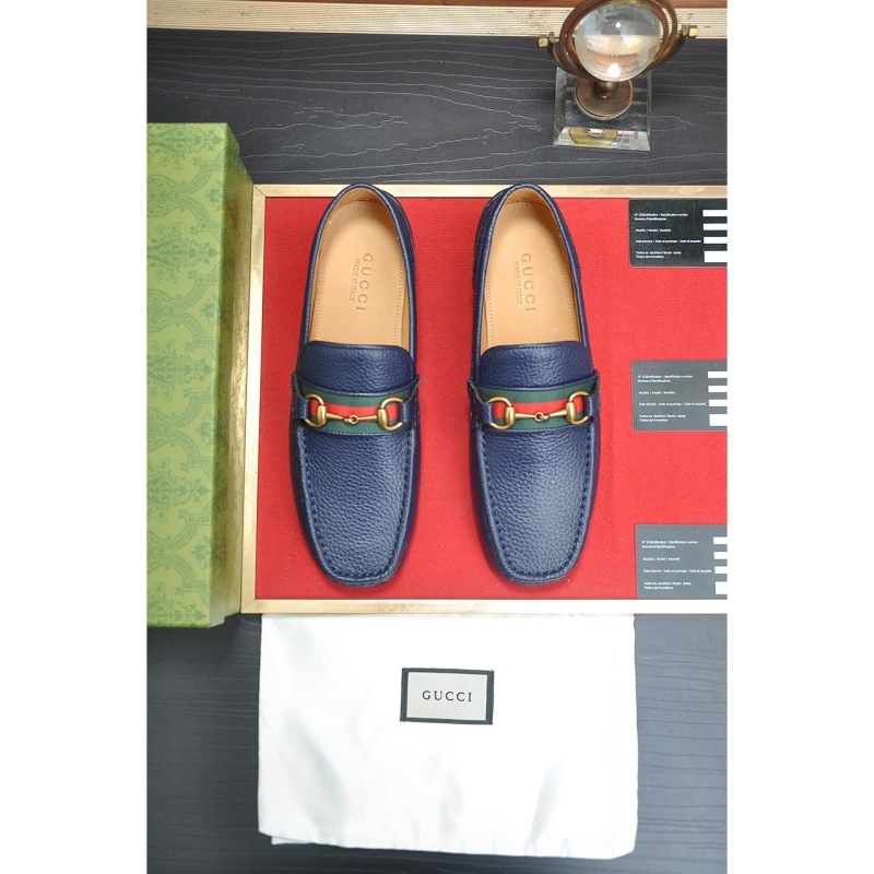 G*u*i leather shoes
